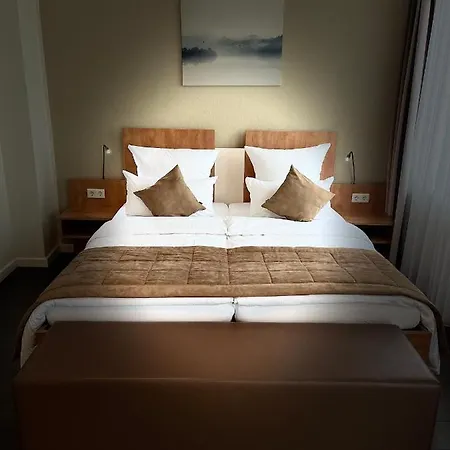 Jellentrup - Adults Only 3*