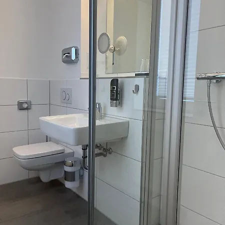 Jellentrup - Adults Only 3*