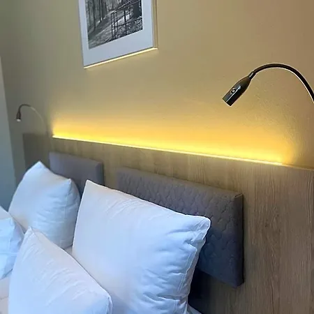 Jellentrup - Adults Only 3*
