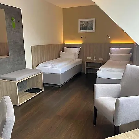 Jellentrup - Adults Only 3*